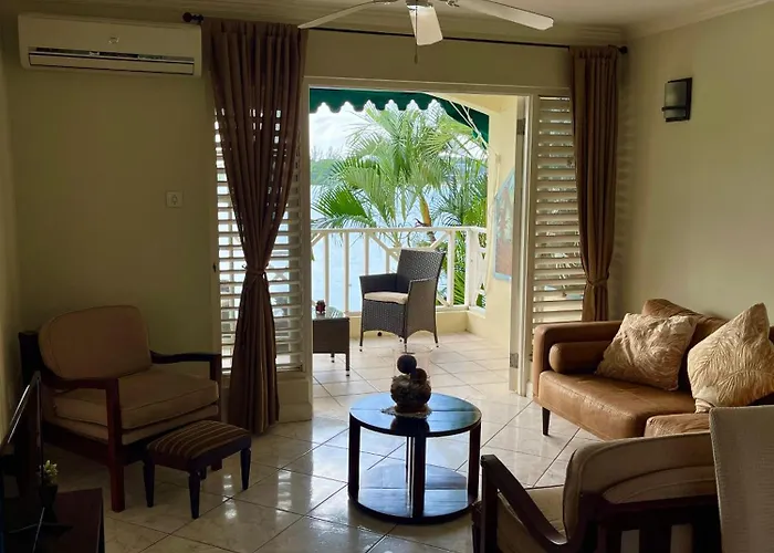Luxury And The Lagoons