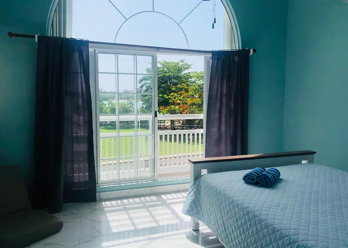 Casa de hóspedes Luxury And The Lagoons Montego Bay