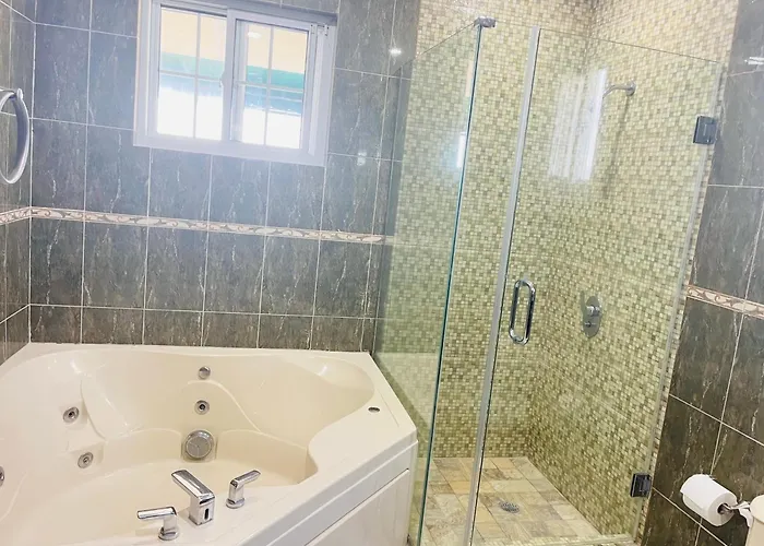Luxury And The Lagoons Casa de hóspedes Montego Bay
