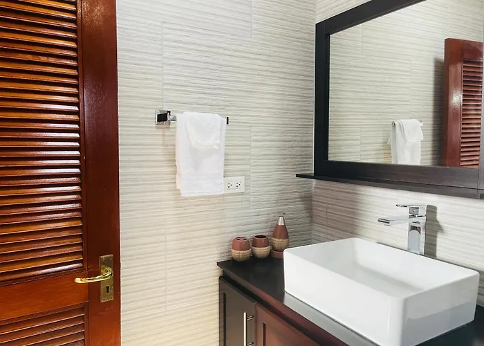Casa de hóspedes Luxury And The Lagoons 3*